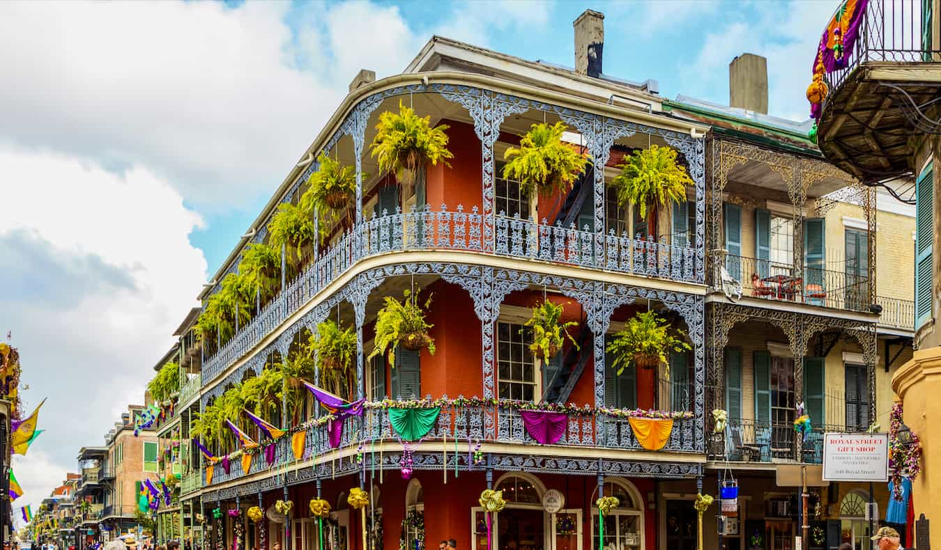 The Ultimate Guide: Discover the Top 16 Must-See and Must-Do Attractions in New Orleans
