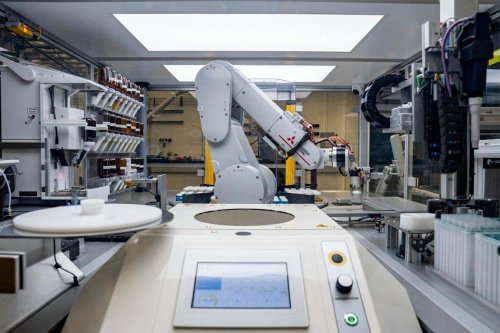 Are Autonomous Labs the Future of Science?