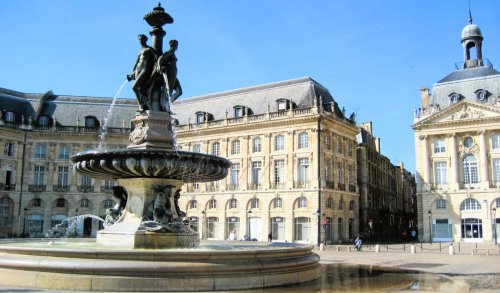The Best Walking Tours in Bordeaux